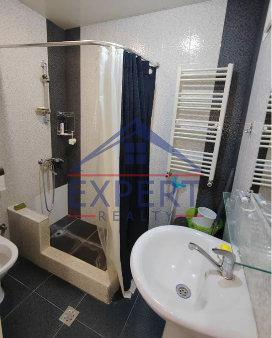 ԿԵՆՏՐՈՆ, ԱՆՏԱՌԱՅԻՆ ՓՈՂՈՑ, 4 ՍԵՆՅԱԿ