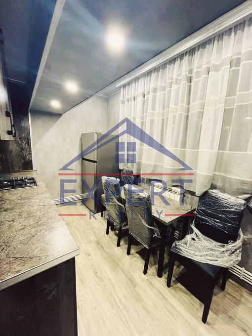 ԿԵՆՏՐՈՆ, ՆԱԼԲԱՆԴՅԱՆ ՓՈՂՈՑ 3  ՍԵՆՅԱԿ