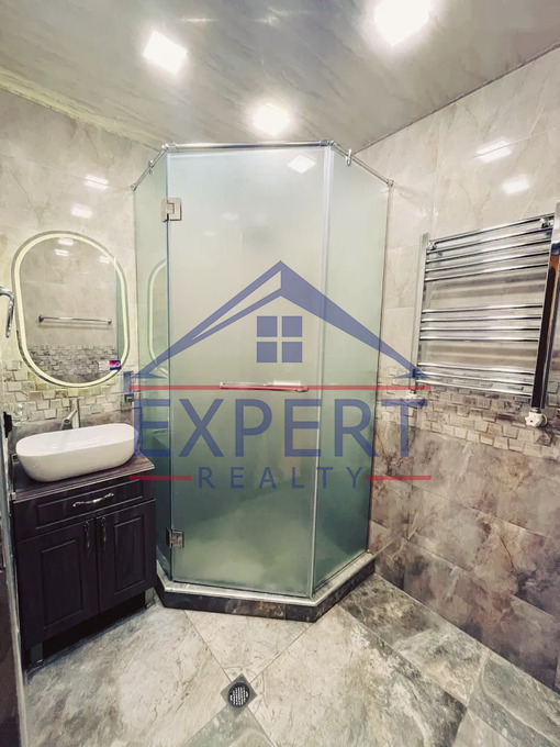 ԿԵՆՏՐՈՆ, ՆԱԼԲԱՆԴՅԱՆ ՓՈՂՈՑ 3  ՍԵՆՅԱԿ