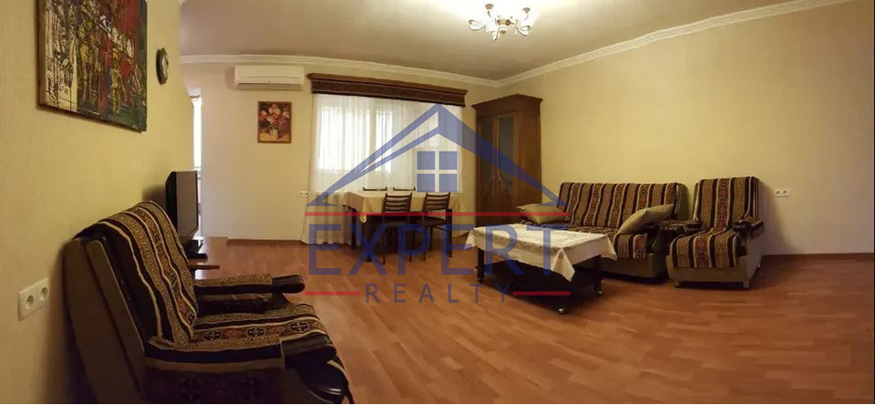 ԿԵՆՏՐՈՆ, ԲՈՒԶԱՆԴԻ ՓՈՂՈՑ, 3 ՍԵՆՅԱԿ