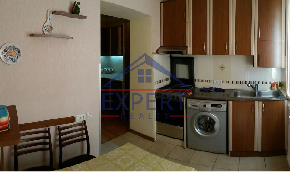 ԿԵՆՏՐՈՆ, ԲՈՒԶԱՆԴԻ ՓՈՂՈՑ, 3 ՍԵՆՅԱԿ