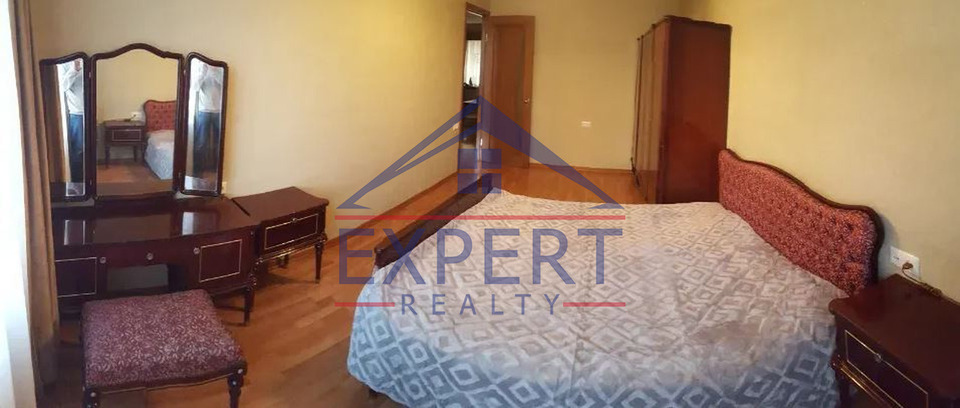 ԿԵՆՏՐՈՆ, ԲՈՒԶԱՆԴԻ ՓՈՂՈՑ, 3 ՍԵՆՅԱԿ