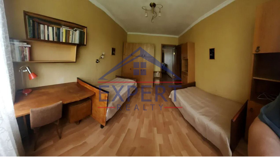 ԿԵՆՏՐՈՆ, ԲՈՒԶԱՆԴԻ ՓՈՂՈՑ, 3 ՍԵՆՅԱԿ