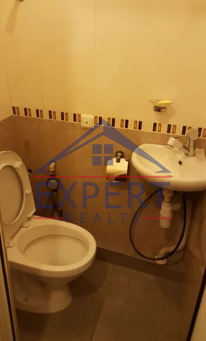 ԿԵՆՏՐՈՆ, ԲՈՒԶԱՆԴԻ ՓՈՂՈՑ, 3 ՍԵՆՅԱԿ