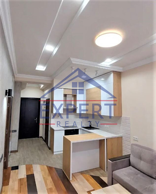 Արաբկիր, Նիկողայոս Ադոնցի փողոց