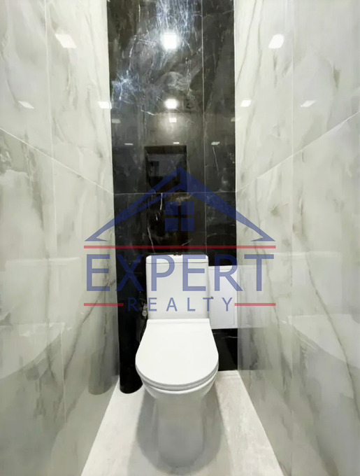 ԿԵՆՏՐՈՆ, ՏԻԳՐԱՆ ՄԵԾ ՊՈՂՈՏԱ, 3 ՍԵՆՅԱԿ
