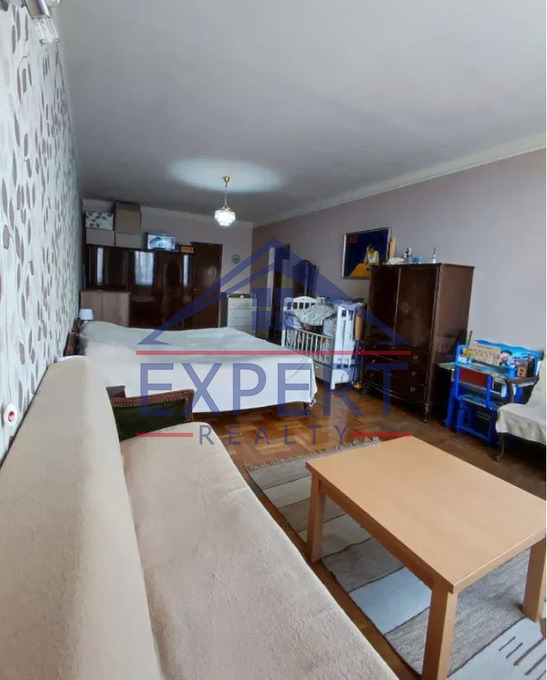 ԿԵՆՏՐՈՆ, ՍԱՐՅԱՆ ՓՈՂՈՑ, 3 ՍԵՆՅԱԿ