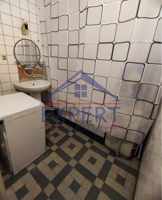 ԿԵՆՏՐՈՆ, ՍԱՐՅԱՆ ՓՈՂՈՑ, 3 ՍԵՆՅԱԿ