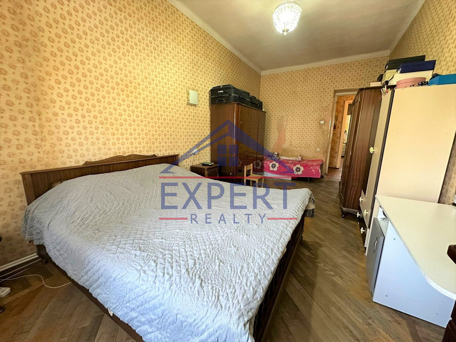 ԷՐԵԲՈՒՆԻ, ՏԻԳՐԱՆ ՄԵԾԻ ՊՈՂՈՏԱ, 3 ՍԵՆՅԱԿ