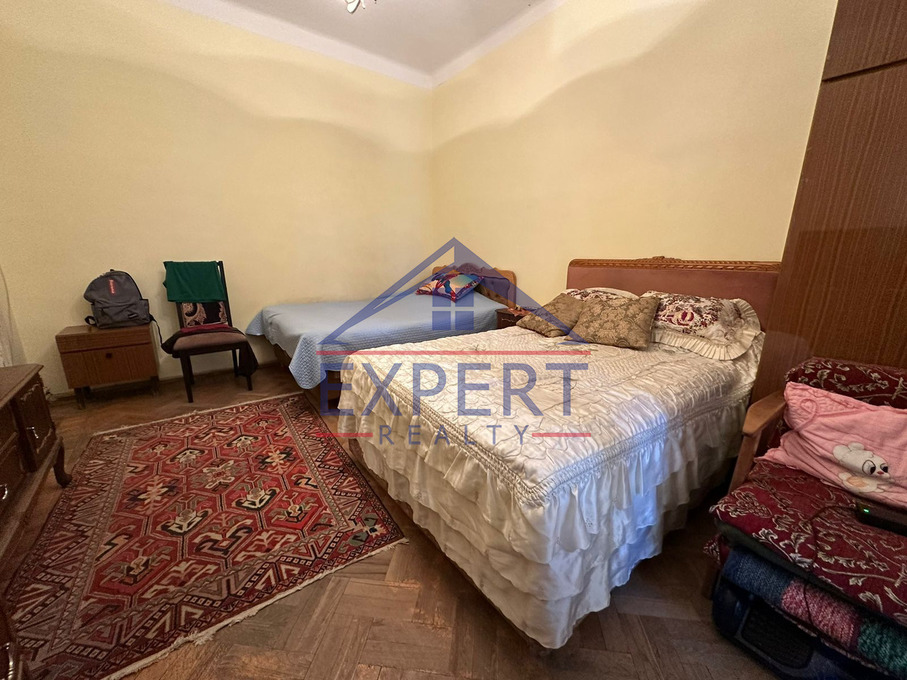 ԷՐԵԲՈՒՆԻ, ՏԻԳՐԱՆ ՄԵԾԻ ՊՈՂՈՏԱ, 3 ՍԵՆՅԱԿ