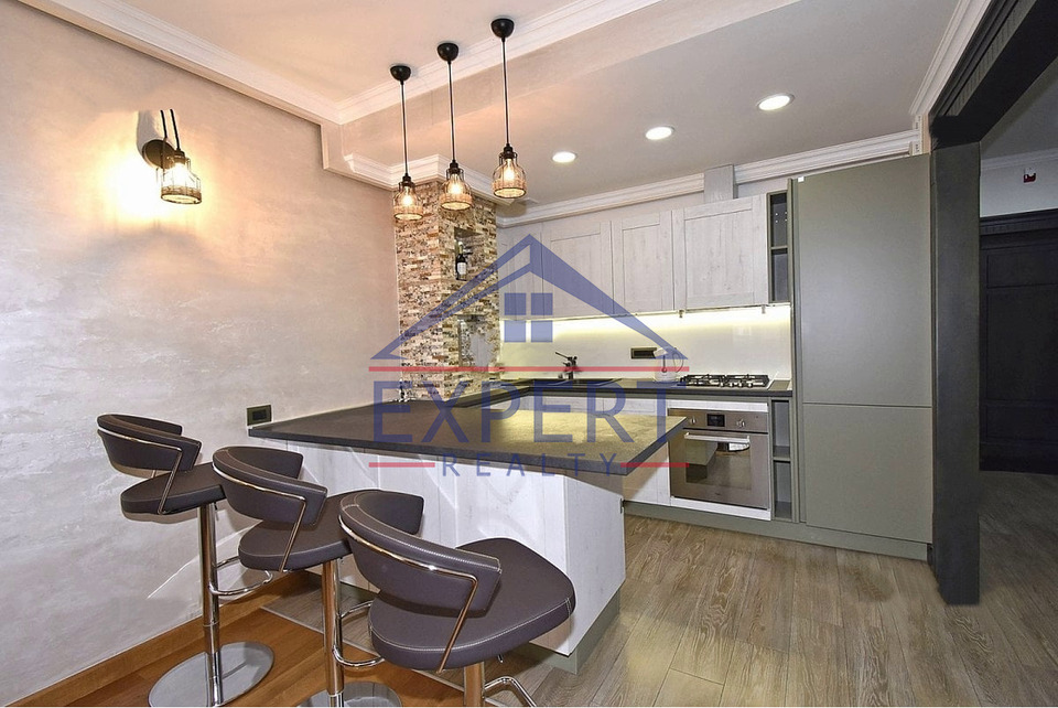 ԿԵՆՏՐՈՆ, ՊՈՒՇԿԻՆԻ ՓՈՂՈՑ  2 ՍԵՆՅԱԿ