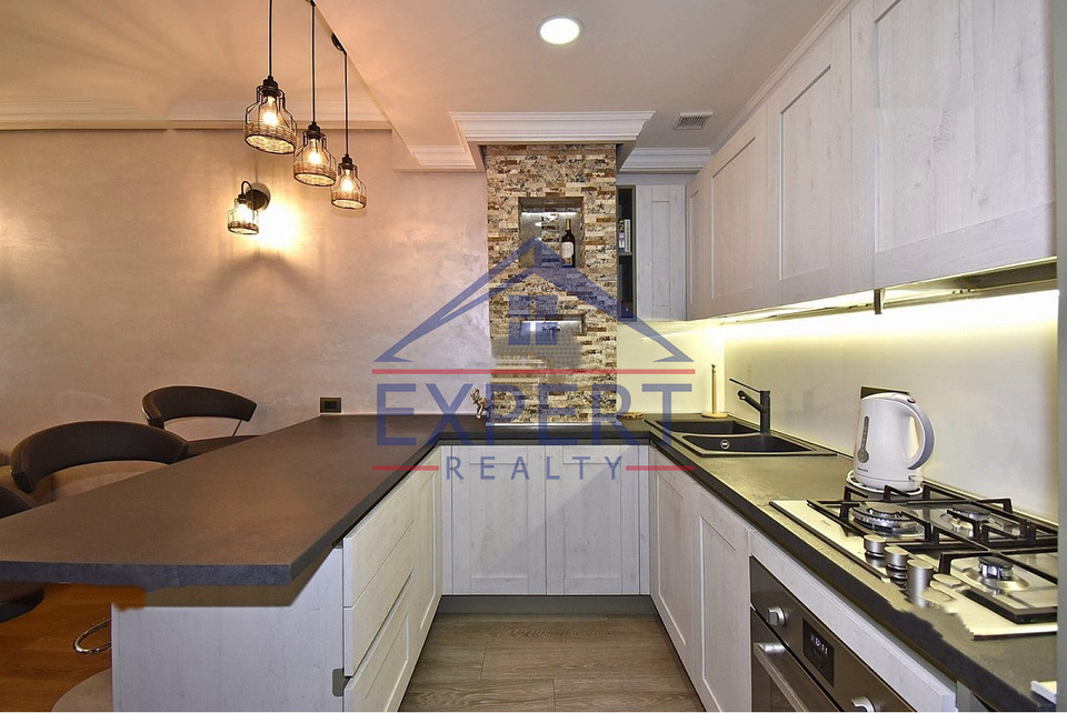 ԿԵՆՏՐՈՆ, ՊՈՒՇԿԻՆԻ ՓՈՂՈՑ  2 ՍԵՆՅԱԿ