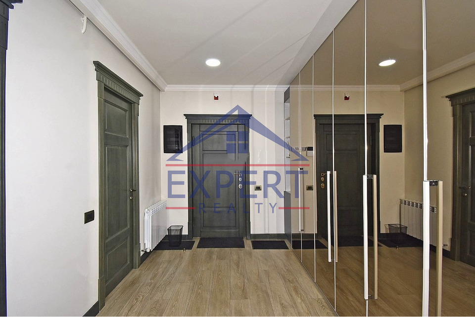 ԿԵՆՏՐՈՆ, ՊՈՒՇԿԻՆԻ ՓՈՂՈՑ  2 ՍԵՆՅԱԿ