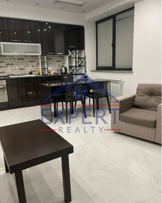 Կենտրոն, Անտառային փողոց