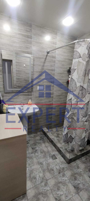 Արաբկիր, Նիկողայոս Ադոնցի փողոց, 2 սենյակ