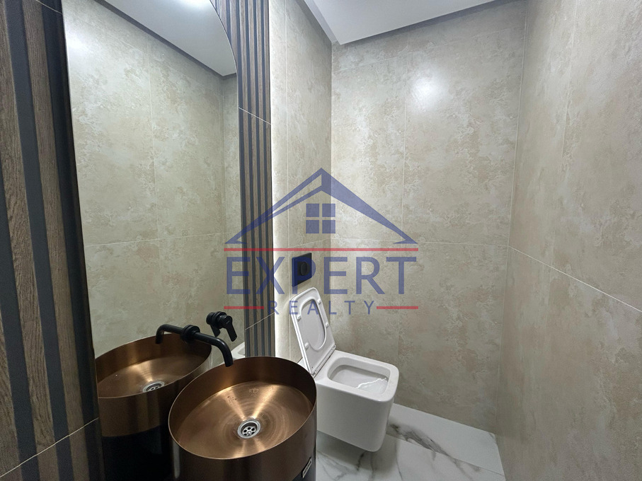 Կենտրոն, Սայաթ-Նովայի պողոտա, 3 սենյակ