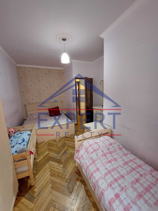 ԱՐԱԲԿԻՐ, ՀԱՄԲԱՐՁՈՒՄՅԱՆ ՓՈՂՈՑ, 3 ՍԵՆՅԱԿ