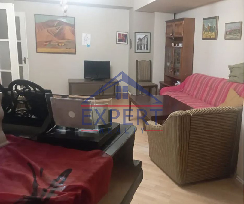 ԿԵՆՏՐՈՆ, ՊՈՒՇԿԻՆԻ ՓՈՂՈՑ, 3 ՍԵՆՅԱԿ