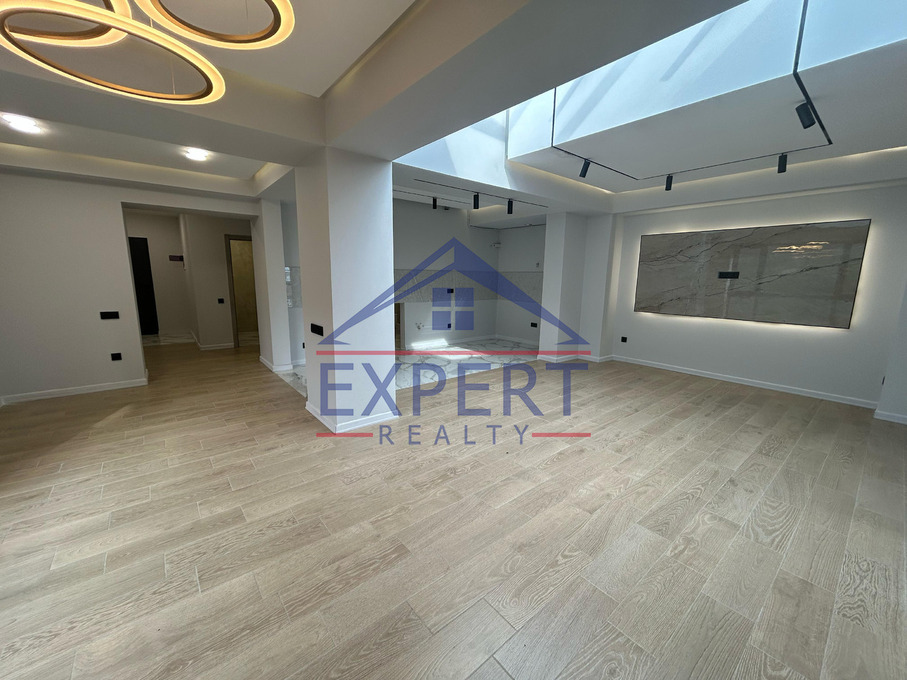 ԿԵՆՏՐՈՆ, ՍԱՅԱԹ ՆՈՎԱ ՊՈՂՈՏԱ, 3 ՍԵՆՅԱԿ