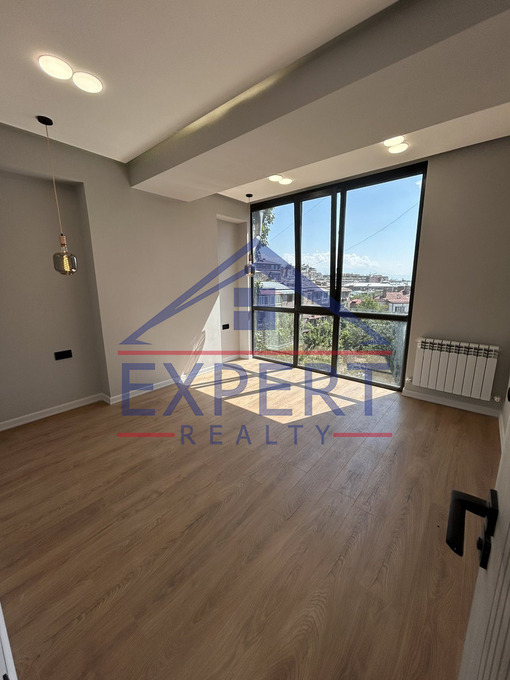 ԿԵՆՏՐՈՆ, ՍԱՅԱԹ ՆՈՎԱ ՊՈՂՈՏԱ, 3 ՍԵՆՅԱԿ