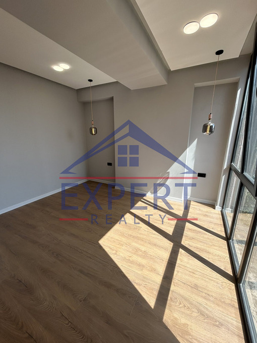 ԿԵՆՏՐՈՆ, ՍԱՅԱԹ ՆՈՎԱ ՊՈՂՈՏԱ, 3 ՍԵՆՅԱԿ