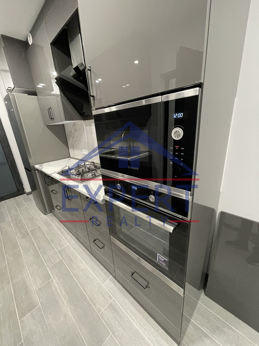 ԿԵՆՏՐՈՆ, ՄԱՇՏՈՑԻ ՊՈՂՈՏԱ, 2 ՍԵՆՅԱԿ