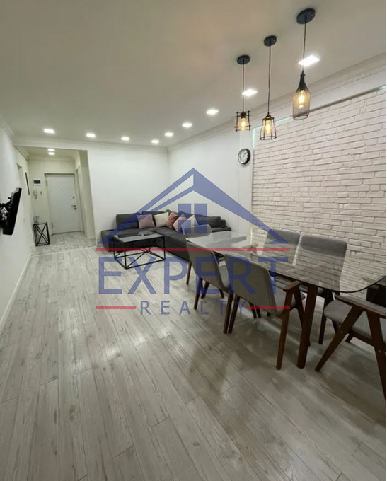 Կենտրոն, Եզնիկ Կողբացու փողոց, 2 սենյակ