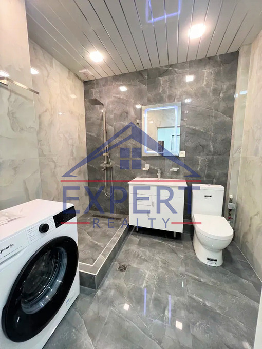 ԱՐԱԲԿԻՐ, ԿՈՄԻՏԱՍԻ ՊՈՂՈՏԱ, 3 ՍԵՆՅԱԿ