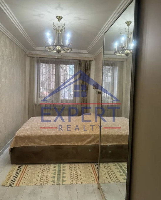 ԿԵՆՏՐՈՆ, ԶԱՔՅԱՆ ՓՈՂՈՑ, 2 ՍԵՆՅԱԿ