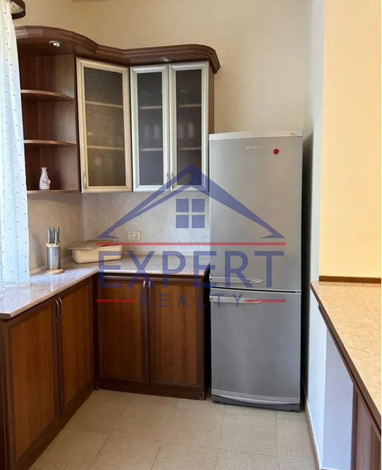 ԿԵՆՏՐՈՆ , ՍԱՐՅԱՆ Փ, 3 ՍԵՆՅԱԿ