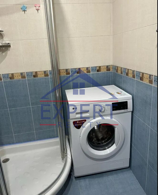 ԿԵՆՏՐՈՆ , ՍԱՐՅԱՆ Փ, 3 ՍԵՆՅԱԿ