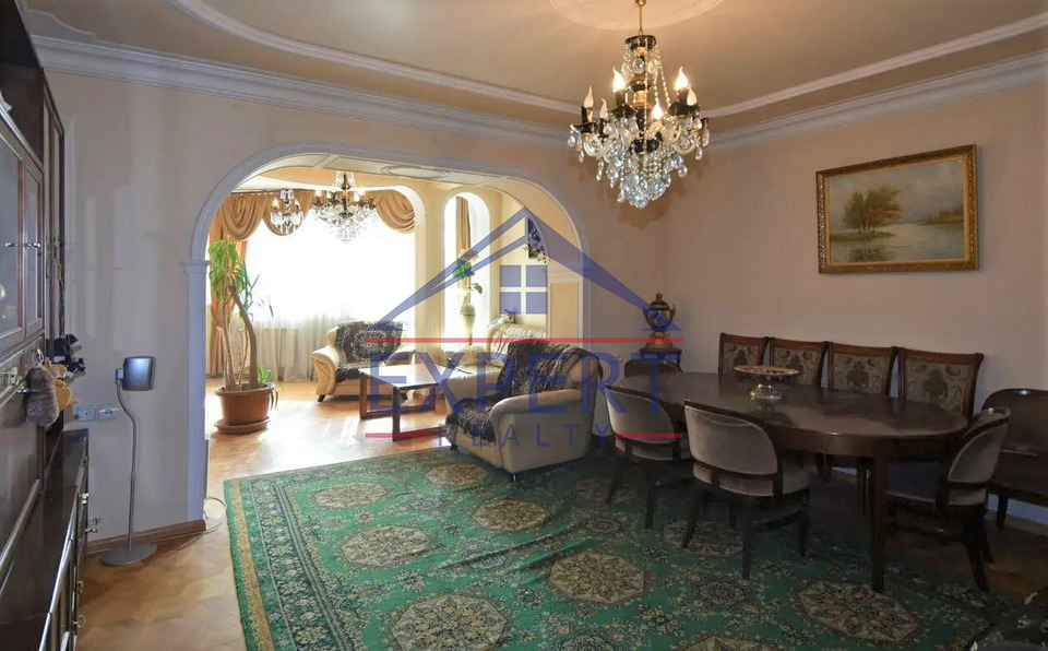 ԱՐԱԲԿԻՐ, ԱՎԵՏԻՍՅԱՆ ՓՈՂՈՑ, 4 ՍԵՆՅԱԿ