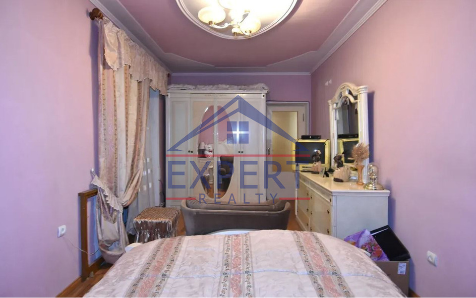 ԱՐԱԲԿԻՐ, ԱՎԵՏԻՍՅԱՆ ՓՈՂՈՑ, 4 ՍԵՆՅԱԿ