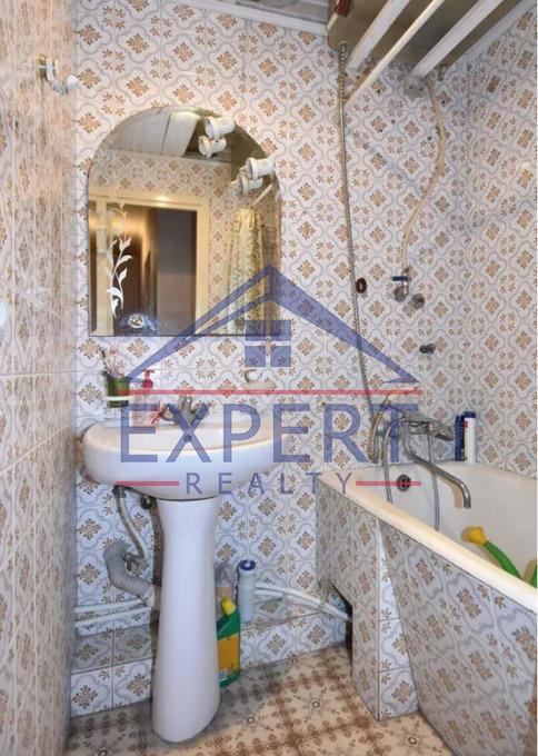 ԱՐԱԲԿԻՐ, ԱՎԵՏԻՍՅԱՆ ՓՈՂՈՑ, 4 ՍԵՆՅԱԿ