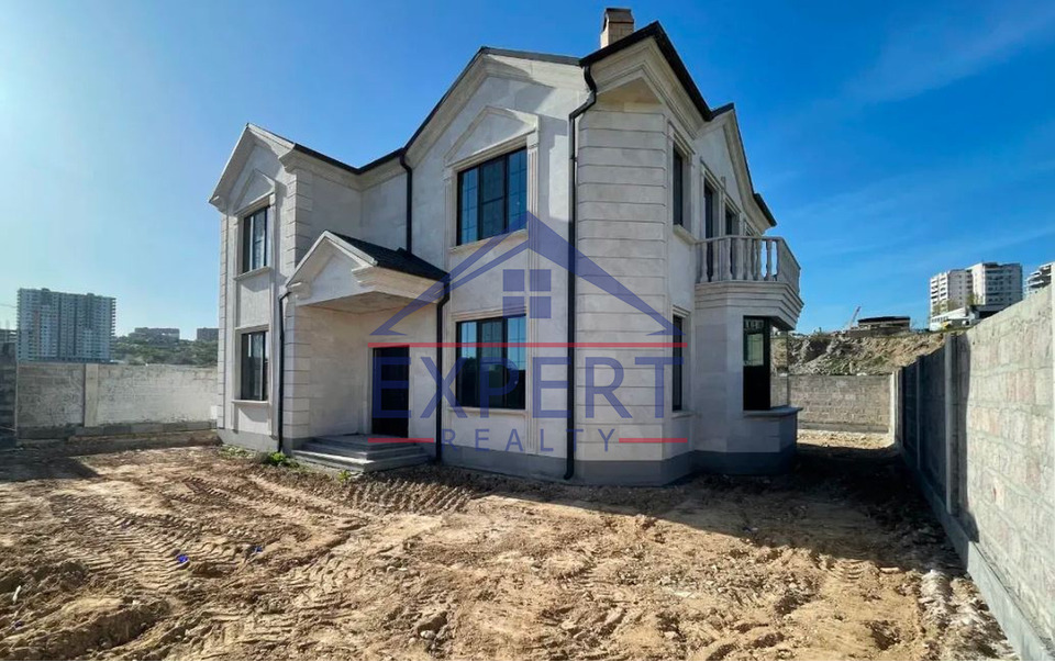 Երկու հարկանի առանձնատուն Ավան՝ Հրաչյա Աճառյան փողոց