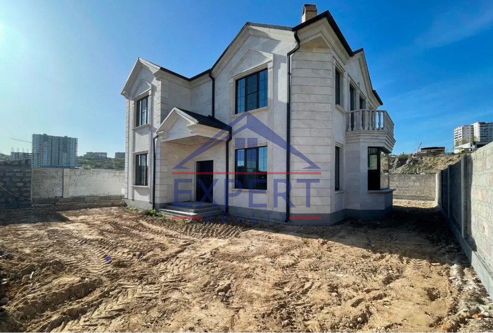 Երկու հարկանի առանձնատուն Ավան՝ Հրաչյա Աճառյան փողոց