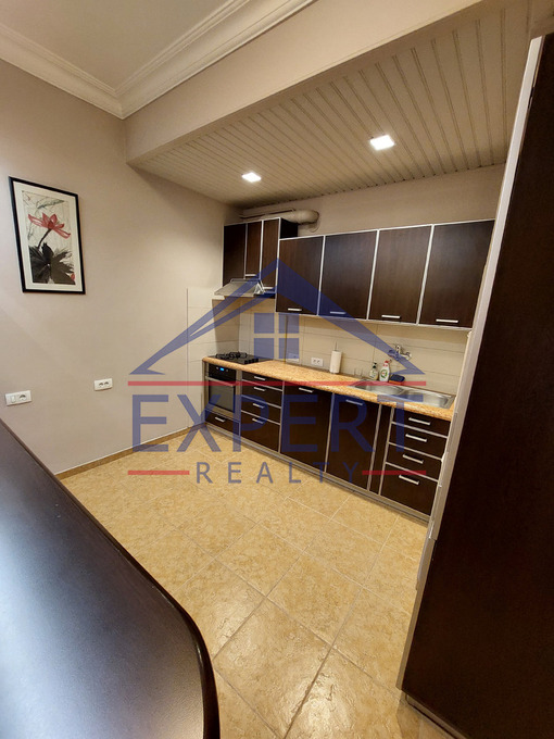 ԿԵՆՏՐՈՆ, ԶԱՔՅԱՆ ՓՈՂՈՑ, 3 ՍԵՆՅԱԿ