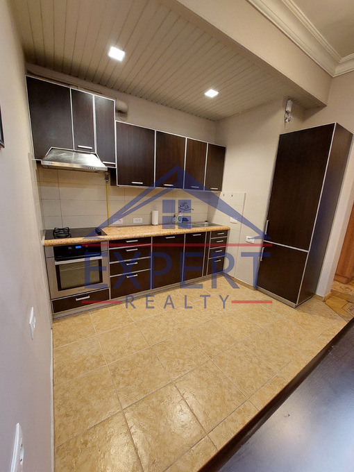 ԿԵՆՏՐՈՆ, ԶԱՔՅԱՆ ՓՈՂՈՑ, 3 ՍԵՆՅԱԿ