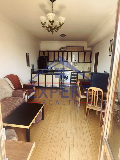 ԿԵՆՏՐՈՆ, ԱՐԳԻՇՏԻ ՓՈՂՈՑ, 2 ՍԵՆՅԱԿ