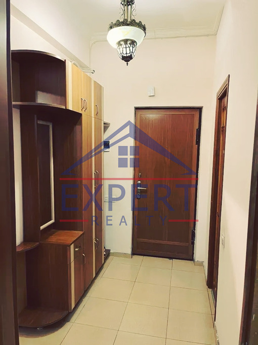 ԿԵՆՏՐՈՆ, ԱՐԳԻՇՏԻ ՓՈՂՈՑ, 2 ՍԵՆՅԱԿ