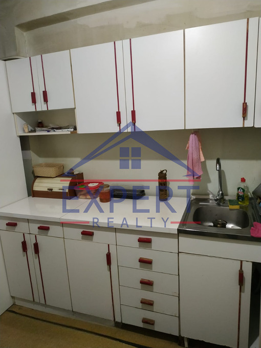 ԿԵՆՏՐՈՆ , ԱՂԱՅԱՆ ՓՈՂՈՑ, 3 ՍԵՆՅԱԿ