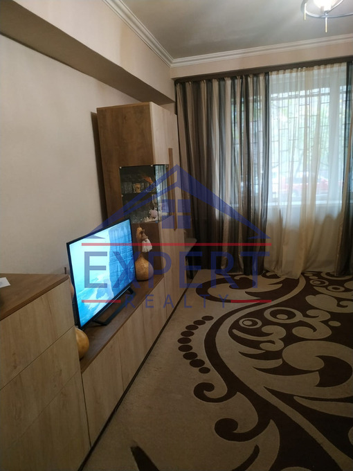 ԿԵՆՏՐՈՆ , ԱՂԱՅԱՆ ՓՈՂՈՑ, 3 ՍԵՆՅԱԿ