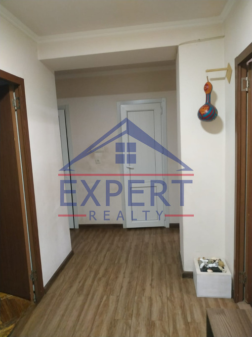 ԿԵՆՏՐՈՆ , ԱՂԱՅԱՆ ՓՈՂՈՑ, 3 ՍԵՆՅԱԿ