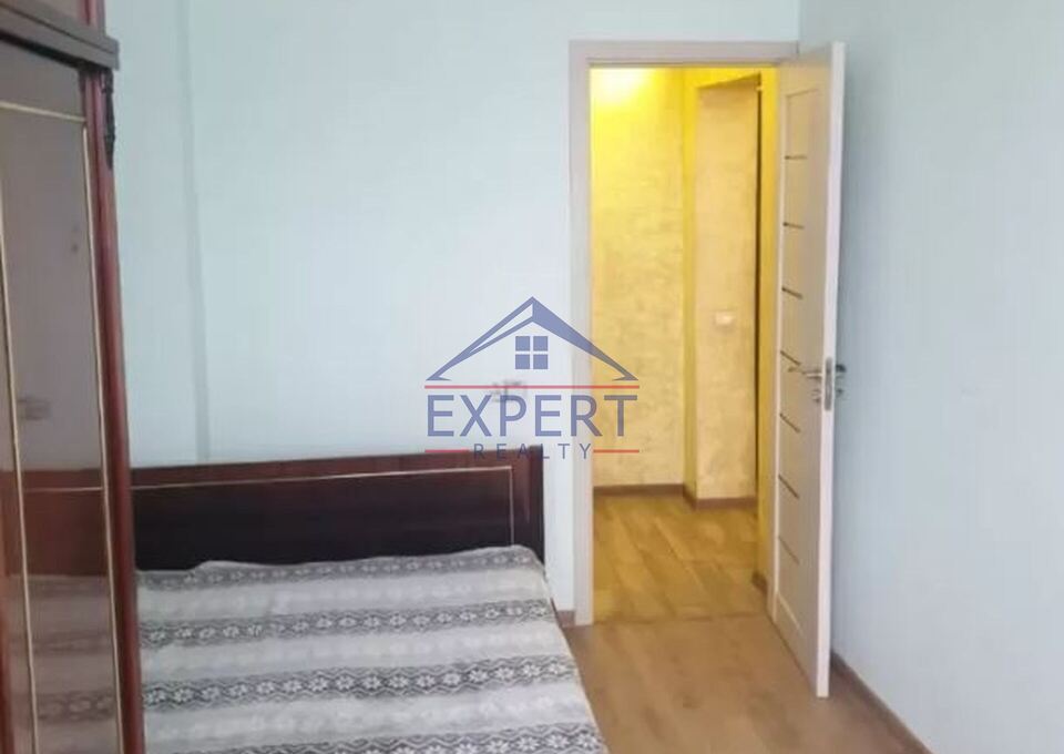 ԿԵՆՏՐՈՆ, ՆԱՐ-ԴՈՍԻ ՓՈՂՈՑ, 2 ՍԵՆՅԱԿ