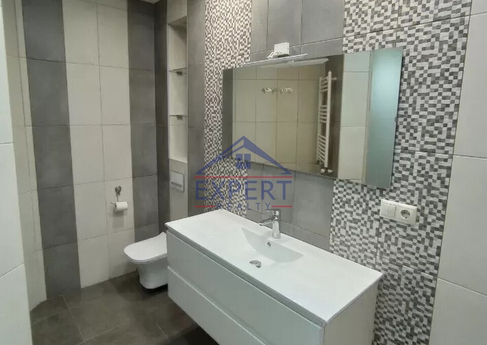 ԿԵՆՏՐՈՆ, ՎԵՐԻՆ ԱՆՏԱՌԱՅԻՆ ՓՈՂՈՑ, 4 ՍԵՆՅԱԿ