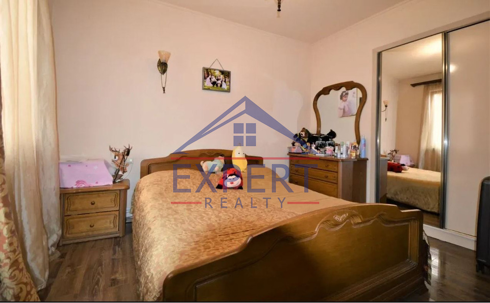 ՄԱԼԱԹԻԱ ՍԵԲԱՍՏԻԱ, ԿՈՒՐՂԻՆՅԱՆ ՓՈՂՈՑ, 4 ՍԵՆՅԱԿ