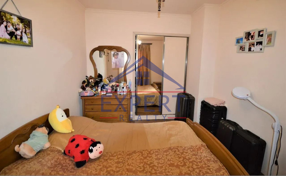 ՄԱԼԱԹԻԱ ՍԵԲԱՍՏԻԱ, ԿՈՒՐՂԻՆՅԱՆ ՓՈՂՈՑ, 4 ՍԵՆՅԱԿ