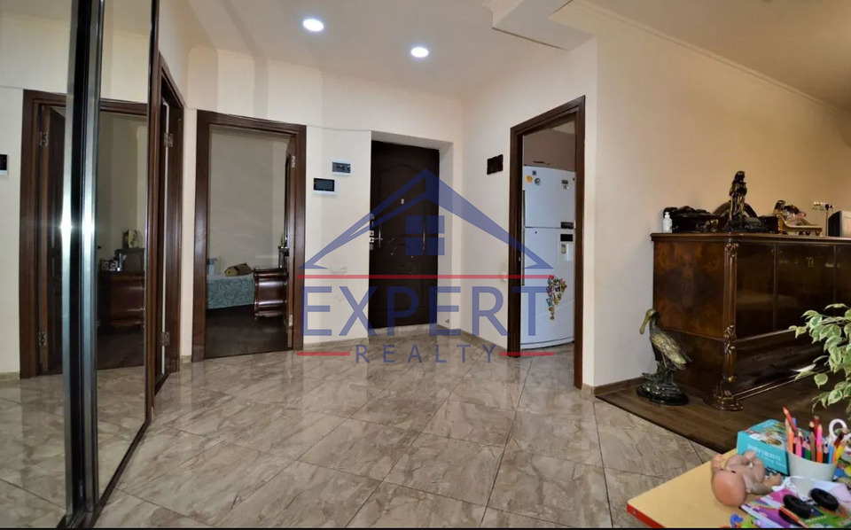 ՄԱԼԱԹԻԱ ՍԵԲԱՍՏԻԱ, ԿՈՒՐՂԻՆՅԱՆ ՓՈՂՈՑ, 4 ՍԵՆՅԱԿ