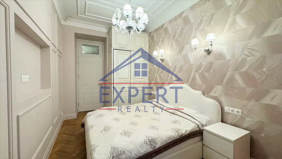 ԿԵՆՏՐՈՆ, ԱԲՈՎՅԱՆ ՓՈՂՈՑ, 2 ՍԵՆՅԱԿ