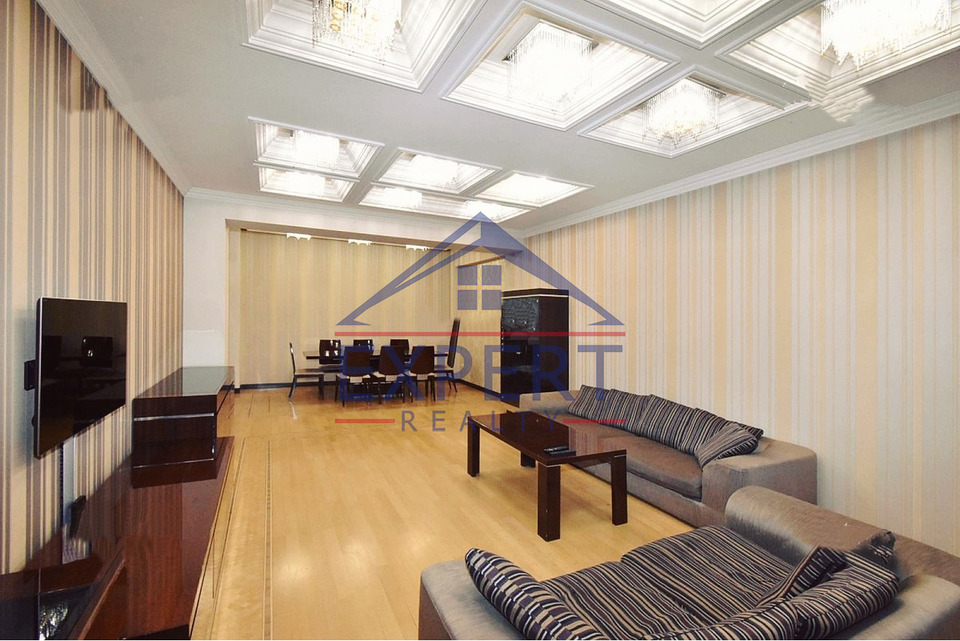 ԿԵՆՏՐՈՆ, ՀՅՈՒՍԻՍԱՅԻՆ ՊՈՂՈՏԱ, 3 ՍԵՆՅԱԿ